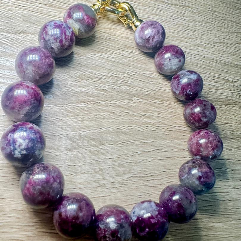 Bijoux pierres roses